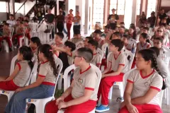 🥁Alunos-da-Escola-Municipal-Guita-e-do-Colegio-Amapaense-participam-de-roda-de-conversa-no-Cen-1