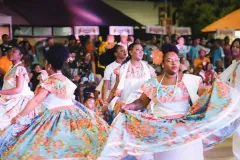 Apresentacao-do-grupo-de-marabaixo-Heranca-dos-Ancestrais-no-30o-Encontro-dos-Tambores-13