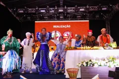 ✊🏿E-quando-o-sol-se-despediu-a-forca-espiritual-se-reacendeu-na-Missa-dos-Quilombos-que-emo